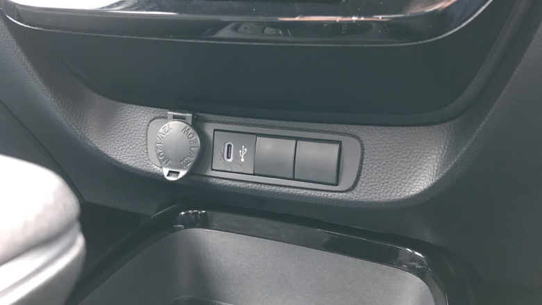 Toyota Aygo X 1.0 VVT-i Edge 5dr Auto Petrol Hatchback